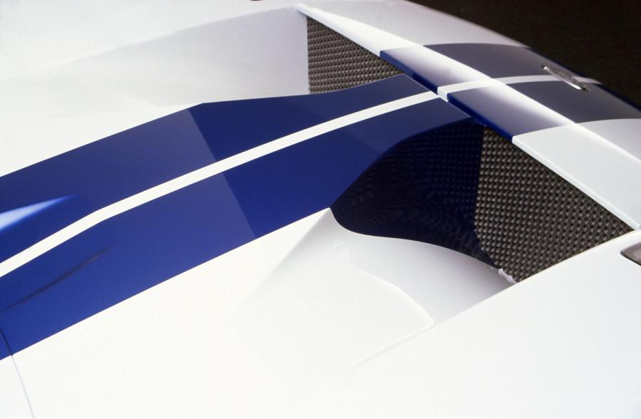 Детали экстерьера Ford GT40 Concept 2002 года  (фото 37 из 102)